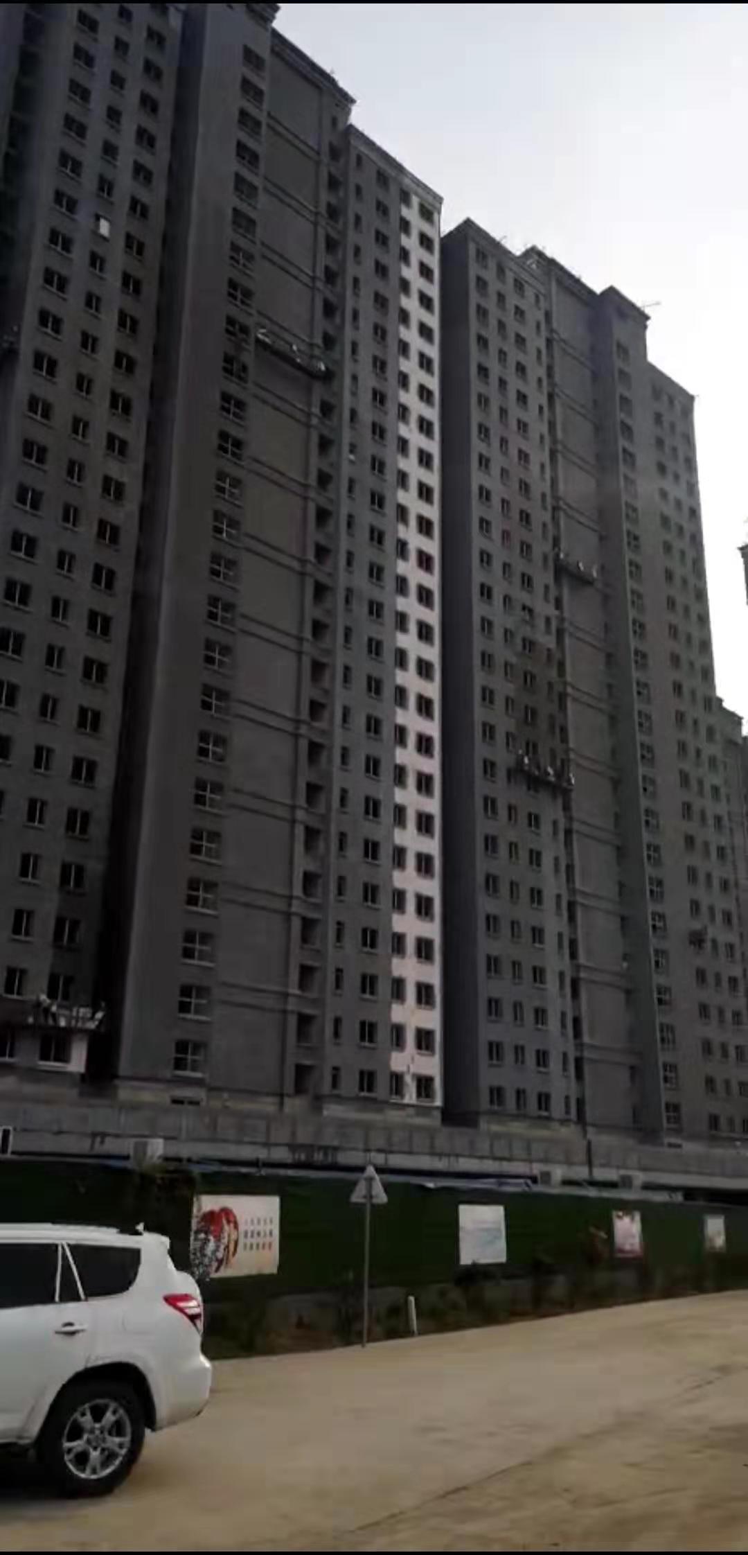 瑋潤(rùn)置業(yè)綜合樓外墻保溫材料